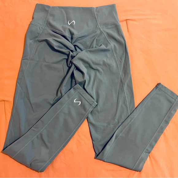 Blue leggings. Size L. Tlf. - Picture 2 of 5